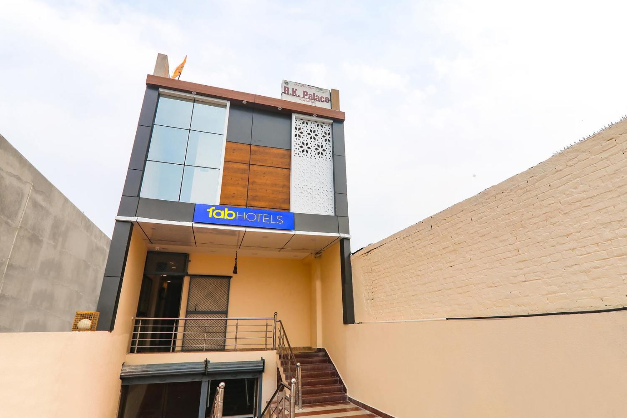 Fabhotel Rk Palace Ayodhya Extérieur photo