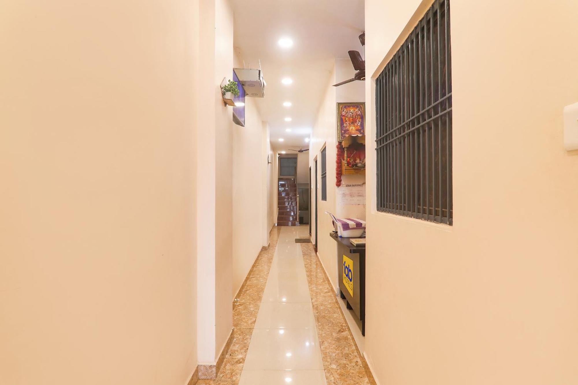 Fabhotel Rk Palace Ayodhya Extérieur photo
